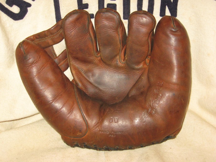 Vintage Baseball Glove 35