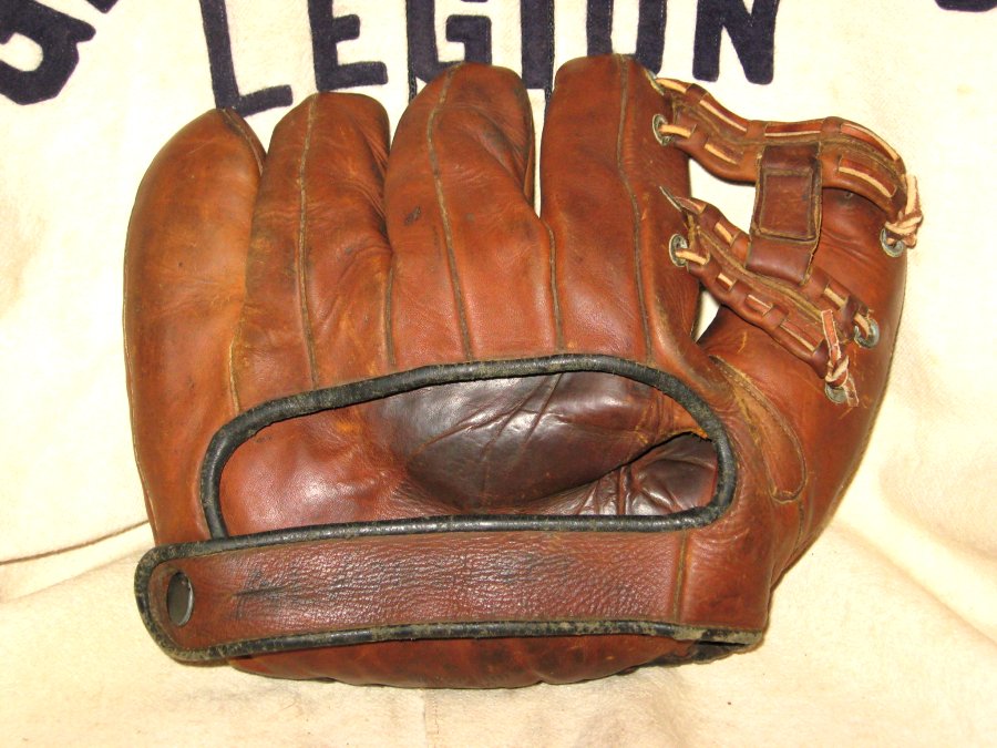 Vintage Baseball Glove 88